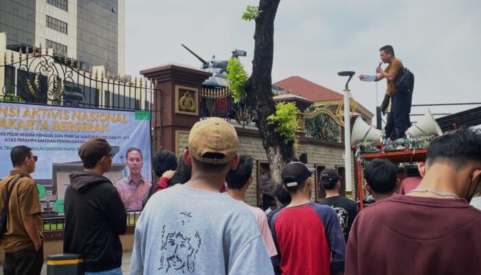 Aktivis Datangin Mabes Polri Melakukan Aksi Terkait Dengan Kasus, PT. Anugerah Tujuh Sejati adalah perusahan beralamat di Jl. Brigjend H. Hasan Basri , Kayu Tangi Komplek Simpang Pondok Metro Jalur 1 No.45 RT 38 RW 03. Kel. Alalak Utara Kalimantan Barat.