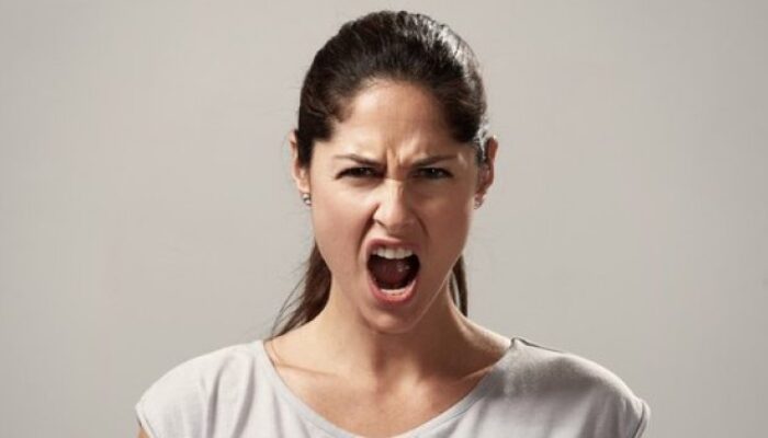 6 Solusi Untuk Menghilangkan Kemarahan Seorang Perempuan