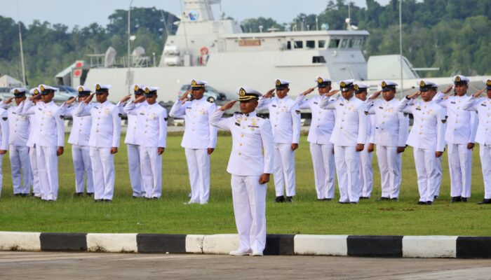 Foto Upacara - Istimea