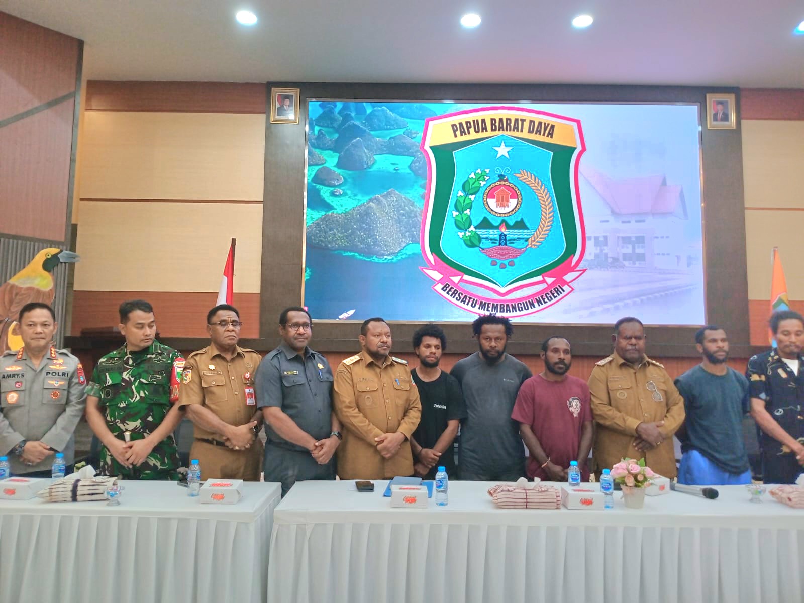 Lima Tahanan Kasus Perusakan Rumah Dinas Gubernur Papua Barat Daya Dibebaskan Lewat Restorative Justice