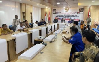 Serah Terima Bantuan Keuangan Parpol 2025, Pemkot Sorong Dorong Kolaborasi Politik untuk Pembangunan