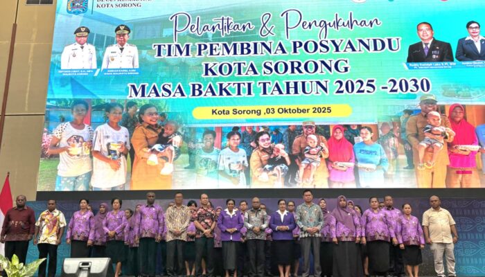 Wali Kota Sorong Lantik Jemima Elisabeth Sebagai Ketua Tim Pembina Posyandu Kota Sorong