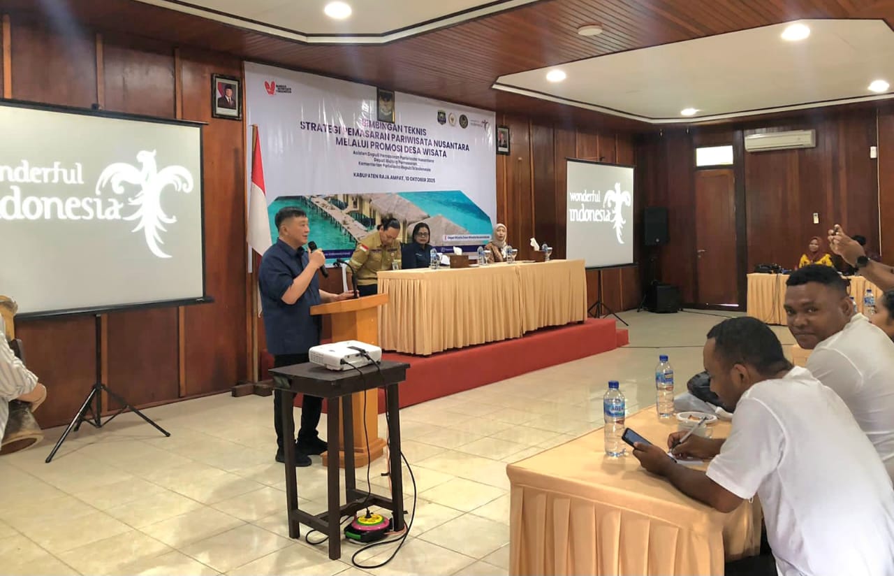 Kemenparekraf Gelar Bimtek Strategi Pemasaran Pariwisata Nusantara di Raja Ampat