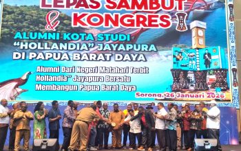 Gubernur Elisa Kambu Buka Lepas Sambut dan Kongres I Alumni Holandia Jayapura di Papua Barat Daya