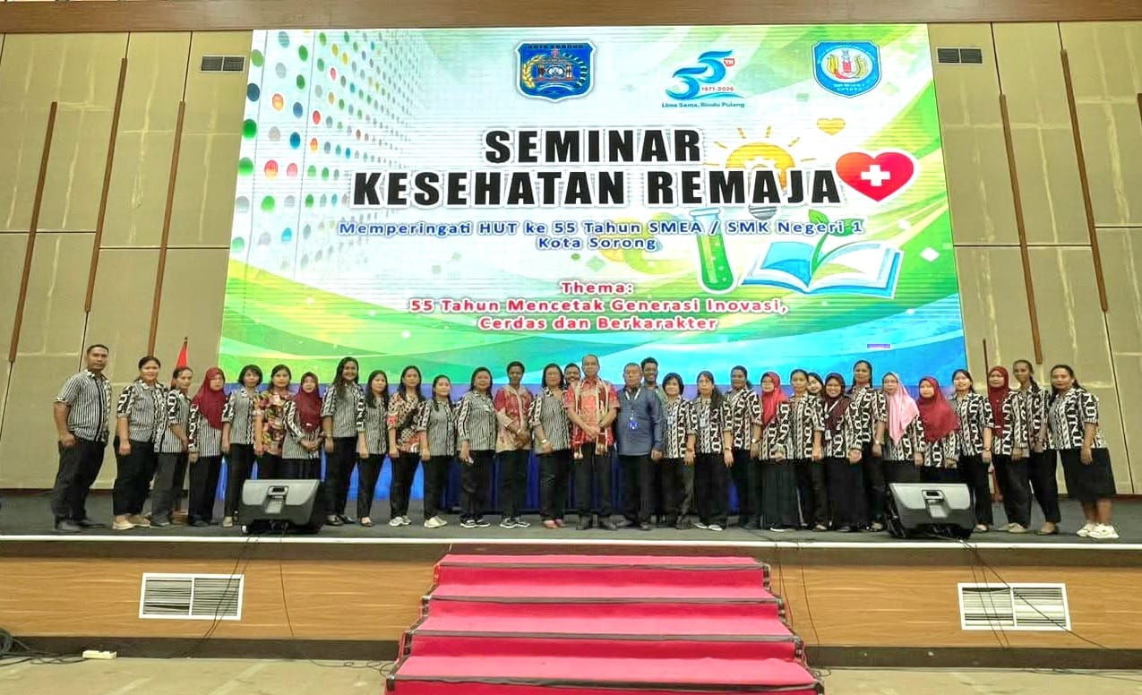 Sekda Kota Sorong Tekankan Pendidikan Karakter dan Adaptasi Teknologi bagi Siswa SMK