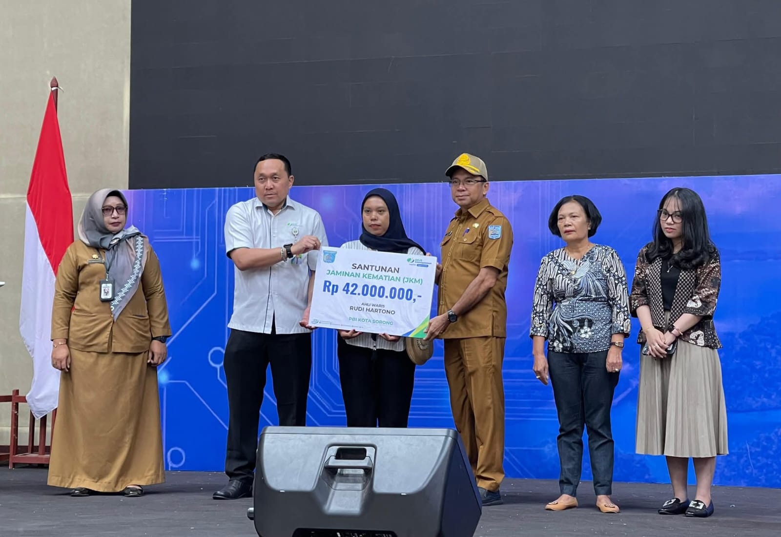 Plt Sekda Sorong Tekankan Disiplin ASN dan Pengawasan Langsung oleh Pimpinan OPD