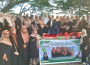 Pembagian Takjil Majelis Taklim Sahabat Surga di Bandara Deo, Perkuat Kepedulian Sosial di Bulan Ramadhan