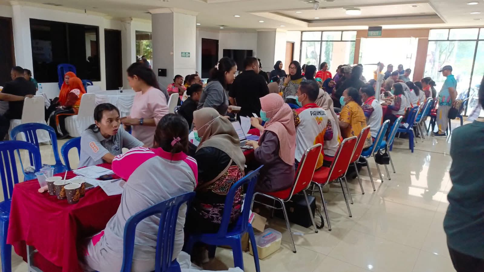 Peringati HKG PKK ke-54, ASN Kota Sorong Antusias Ikuti Senam dan Layanan Kesehatan Gratis