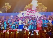 Penyerahan Piala Kepada Persikos Kota Sorong Juara Liga 4 Piala Gubernur Papua Barat Daya 2025–2026
