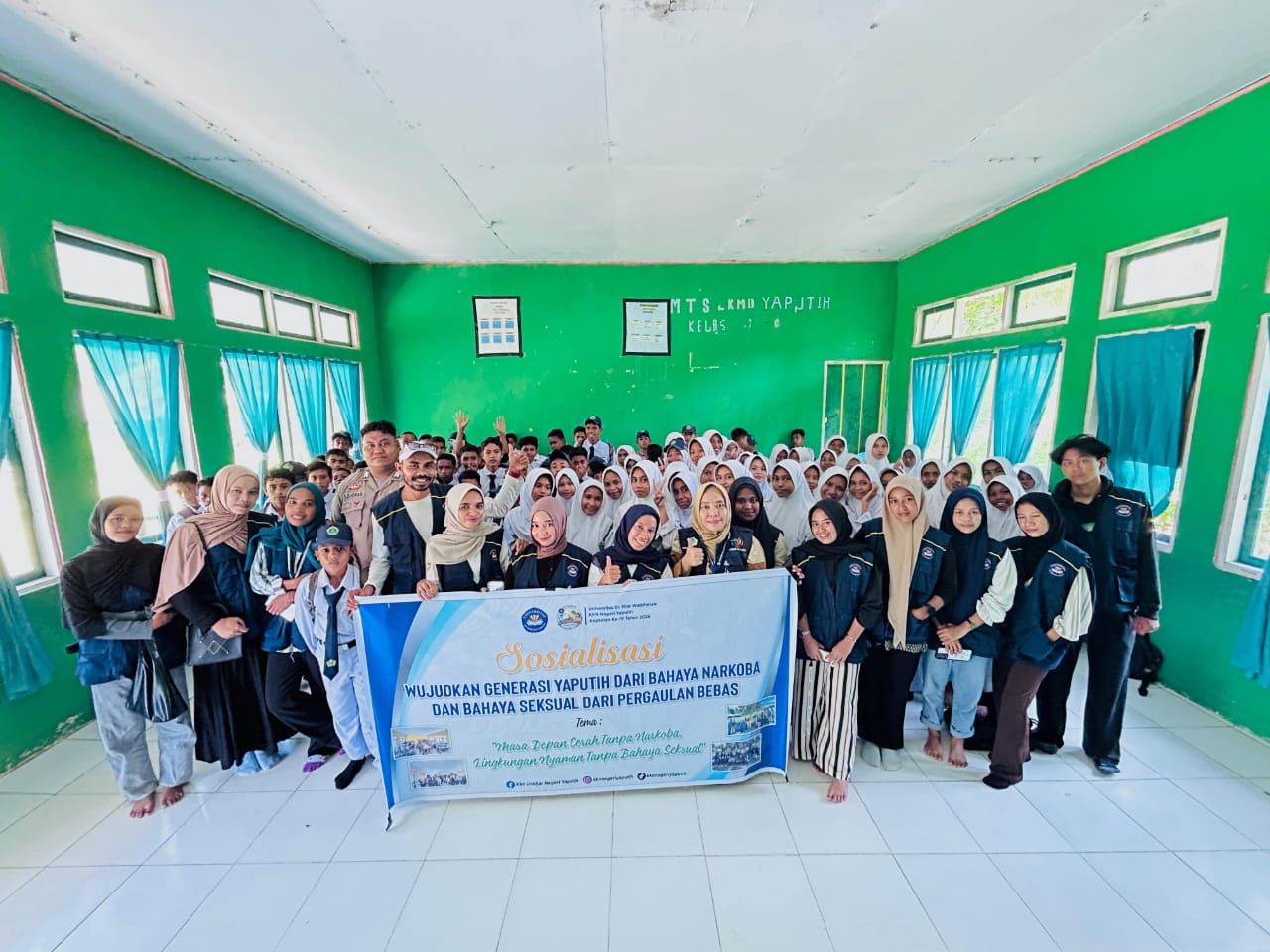 Sosialisasi Bahaya Narkoba dan Pergaulan Bebas, Mahasiswa KKN Unidjar Wattiheluw Gandeng Puskesmas dan Polsek Tehoru