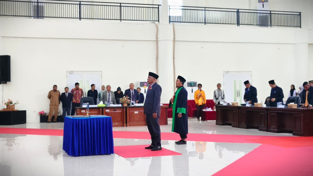 Badarudin Mayalibit Resmi Dilantik Sebagai Wakil Ketua III DPRK Raja Ampat 2024-2029