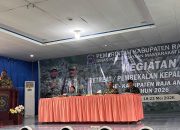 Bupati Raja Ampat Tutup Retret Kepala Kampung: “Jadikan Ini Titik Tolak Perubahan Nyata”