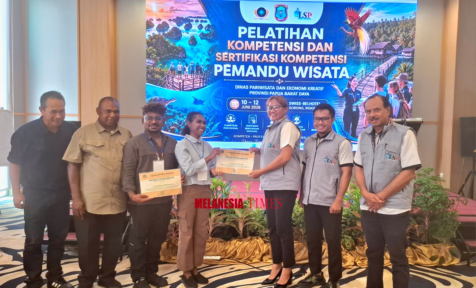 Pemandu Wisata Papua Barat Daya Kantongi Sertifikat Kompetensi Nasional, Siap Bersaing di Tingkat Nasional