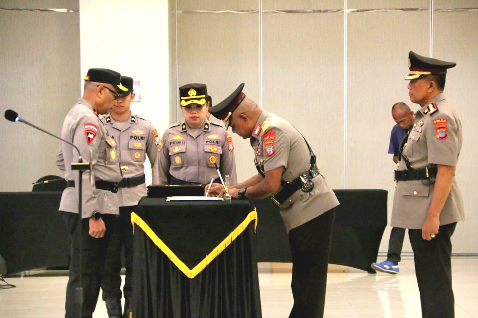 Sertijab Kapolda Papua Barat Daya, Tongkat Estafet Kepemimpinan Resmi Berganti