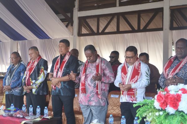 Gubernur dan Wakapolda Hadiri Temu Raya V PAM GKI Se-Tanah Papua di Aimas