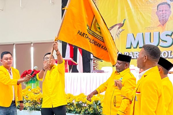 David Hehanussa Resmi Nahkodai Golkar Kota Sorong, Siap Lakukan Pembenahan Internal dan Cetak 1.000 Kader Muda