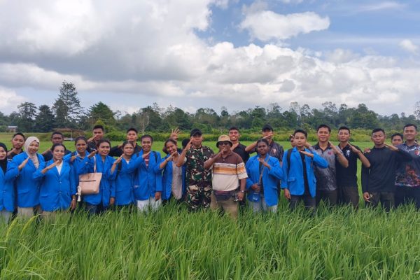 Mahasiswa Faperta Unamin Sorong Kunjungi Lahan CSR dan Kebun Percontohan Yonif TP 806