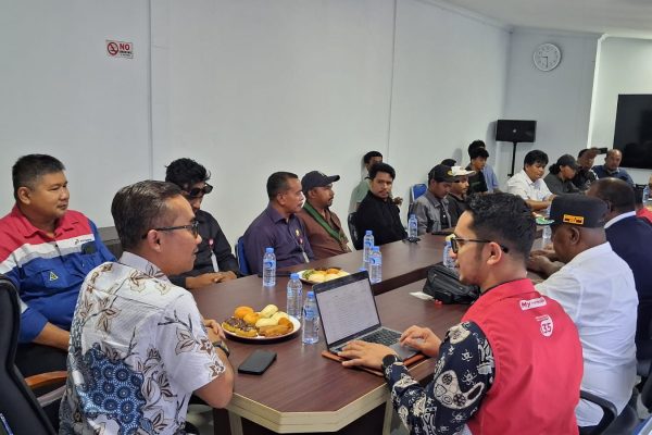 Dibalik Antrean Panjang BBM, Aktivis Sorong Raya Soroti Dugaan Permainan di SPBU