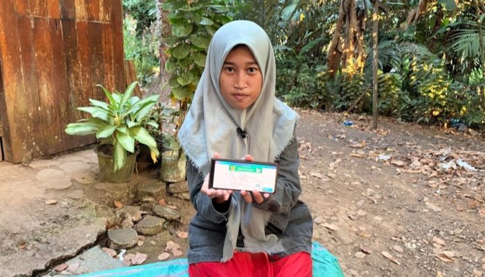 Kepesertaan JKN Kembali Aktif, Siti Lega Ibunya Bisa Segera Berobat