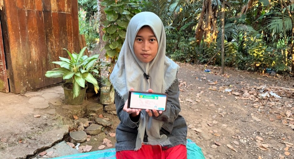 Kepesertaan JKN Kembali Aktif, Siti Lega Ibunya Bisa Segera Berobat
