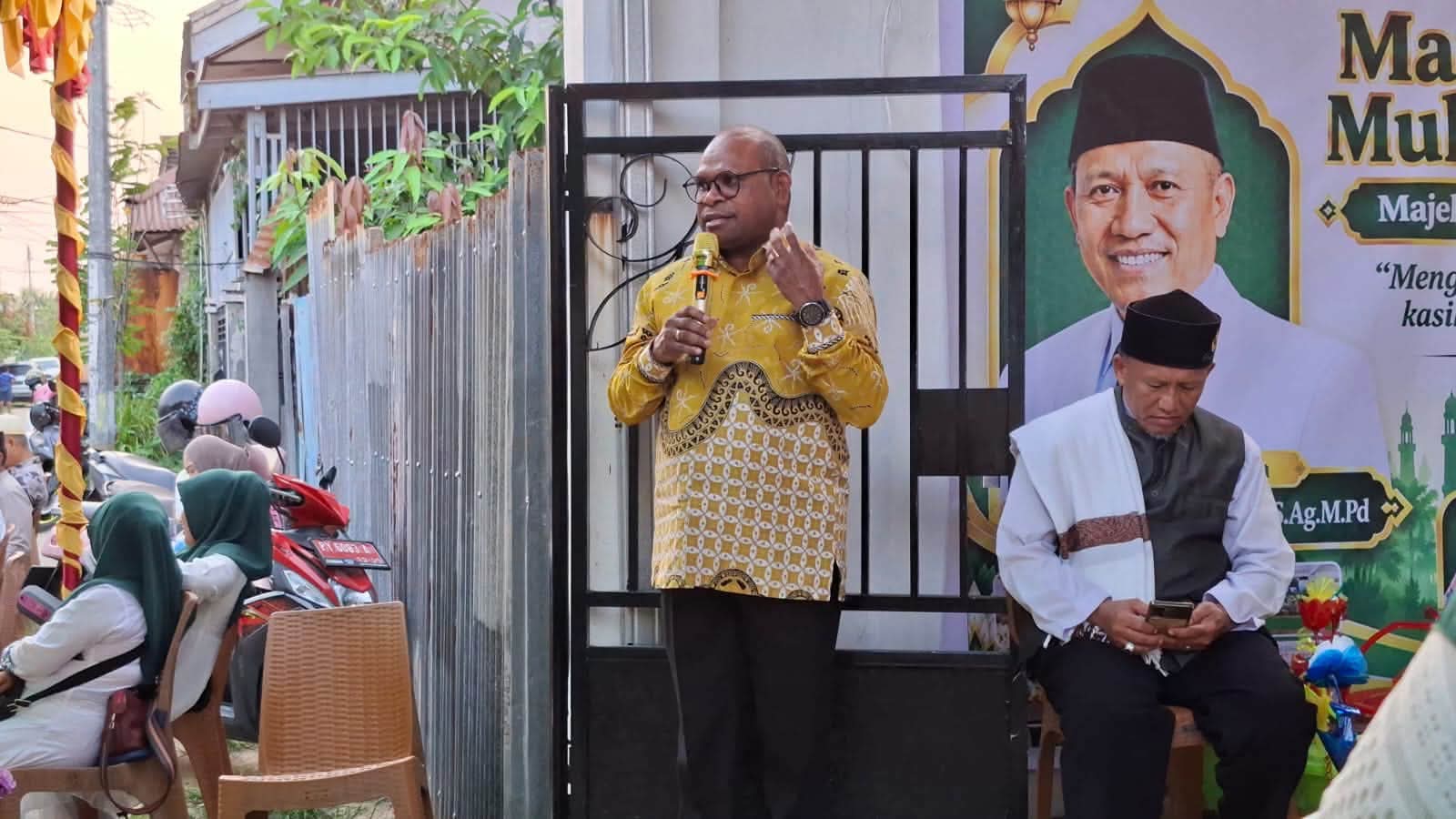Wali Kota Sorong Ajak Umat Muslim Teladani Rasulullah SAW dan Perkuat Kepedulian Sesama
