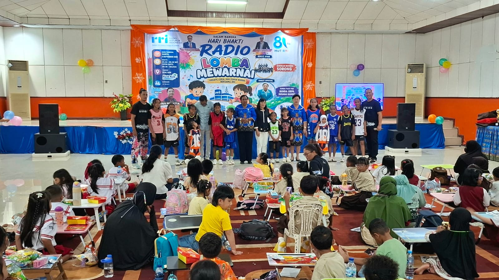 Semarak HUT ke-81, RRI Sorong Libatkan Anak-anak SD dalam Lomba Mewarnai