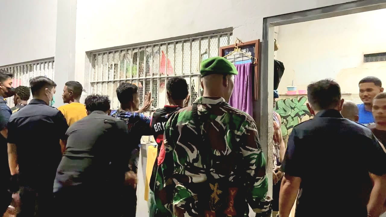 Cegah Gangguan Kamtib, Lapas Sorong Libatkan TNI-Polri dalam Razia Gabungan