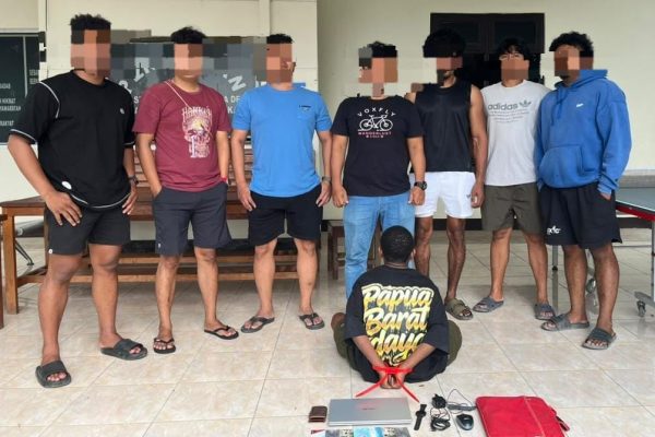 Pintu Mobil Dibuka, Laptop dan Dokumen Berharga Dicuri, Terduga Pelaku Curat Dibekuk Polisi di Sorong