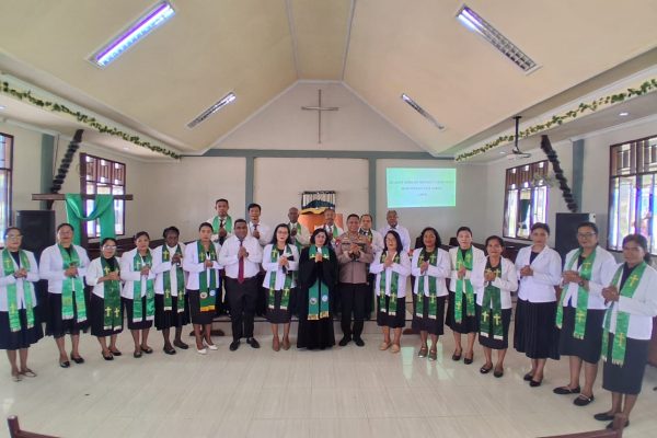 Lindungi Anak dari Bullying, Polresta Sorong Kota Sampaikan Pesan Penting di Gereja Kabanolo