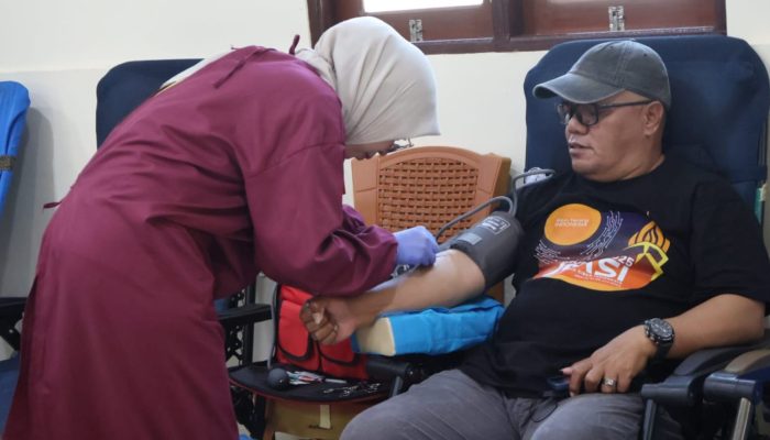 HUT ke-75 Humas Polri, Polda Papua Barat Daya Gelar Donor Darah Bersama Insan Pers